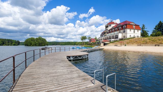 Prywatna plaża z mariną